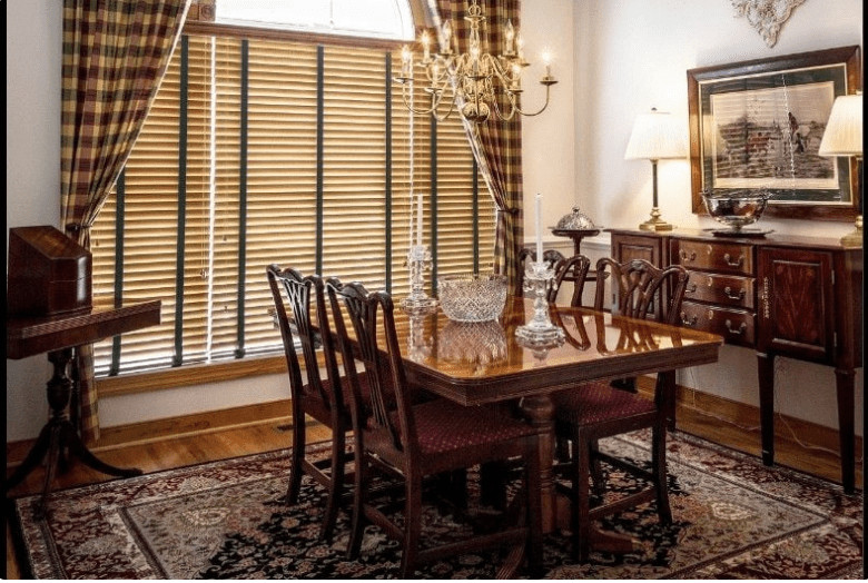 Ovaj ukras mnogi drže na stolu, a ne znaju da tjera sreću i novac iz kuće: Bolje ga bacite! - featured image Ovaj ukras mnogi drže na stolu, a ne znaju da tjera sreću i novac iz kuće: Bolje ga bacite! - featured image