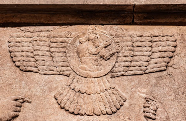 Šta je zoroastrijski horoskop? Otkrite kom znaku pripadate po drevnom učenju proroka Zaratustre - featured image