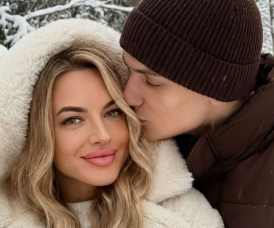 Ljubavni horoskop za 24. januar: Sudbina se meša u emocije – neki znaci dobijaju poruku koja menja sve!