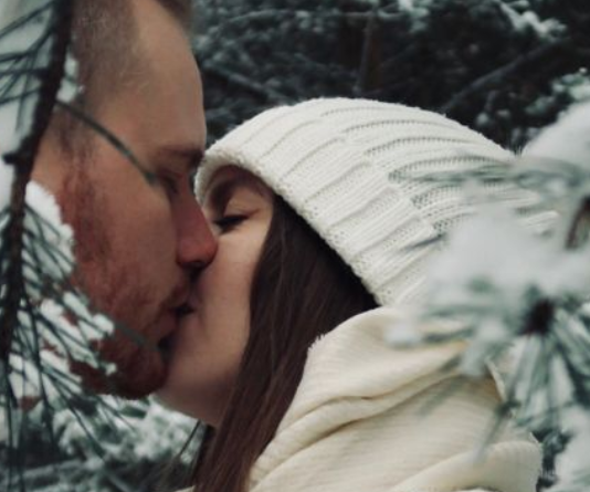 Sudbina udara pravo u srce: 2. februar donosi ljubavne preokrete koje niko nije očekivao!